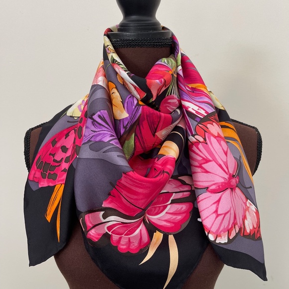 Salvatore Ferragamo Scarf Butterfly Flowers Black Multicolor Silk Wrap - Picture 13 of 16